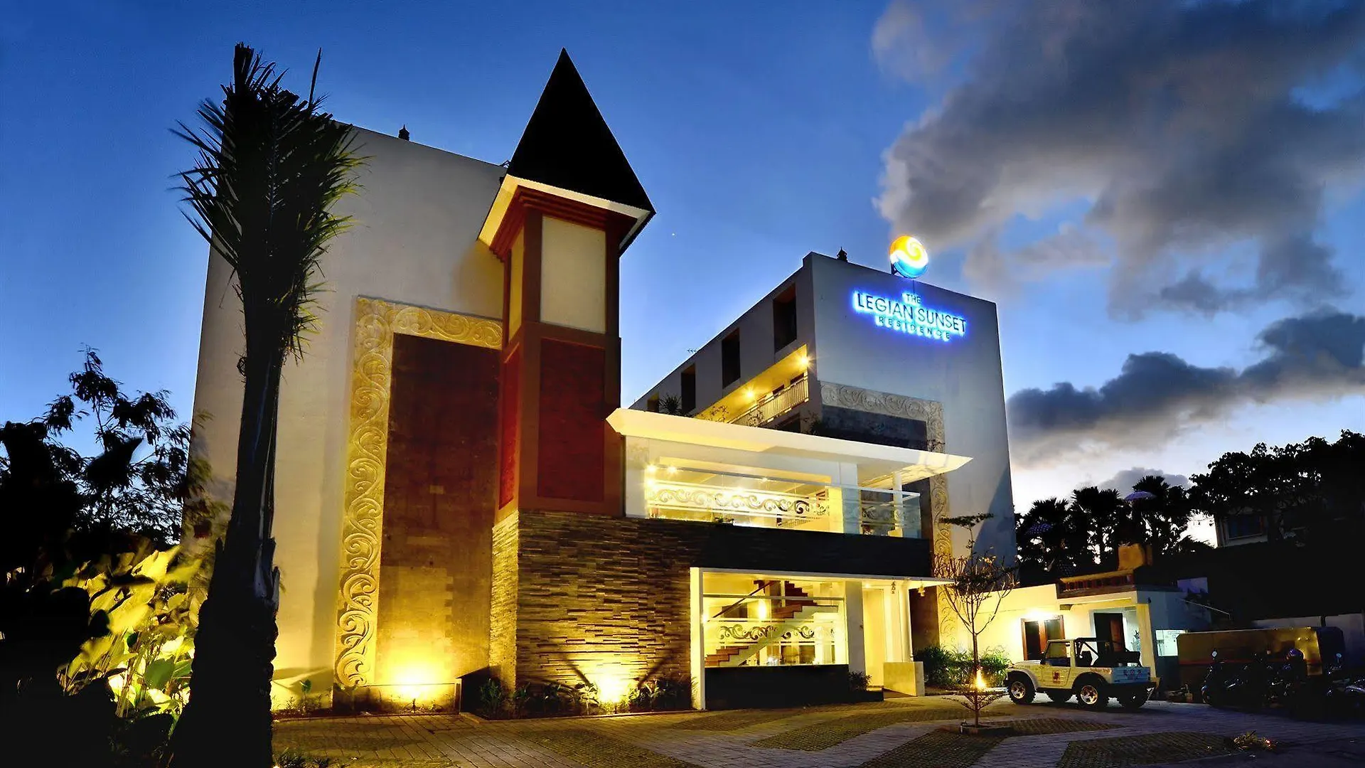The Legian Sunset Residence Seminyak 3*,